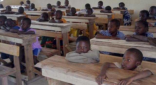 Construimos nueva escuela en Ousmanekro