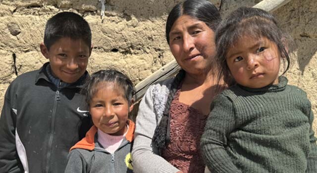 UNDIAEN_LUZ_BOLIVIA1.jpg