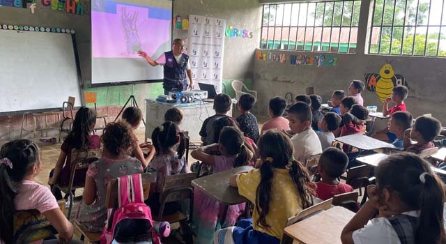 GUATEMALA_EDUSEXUAL2.jpg